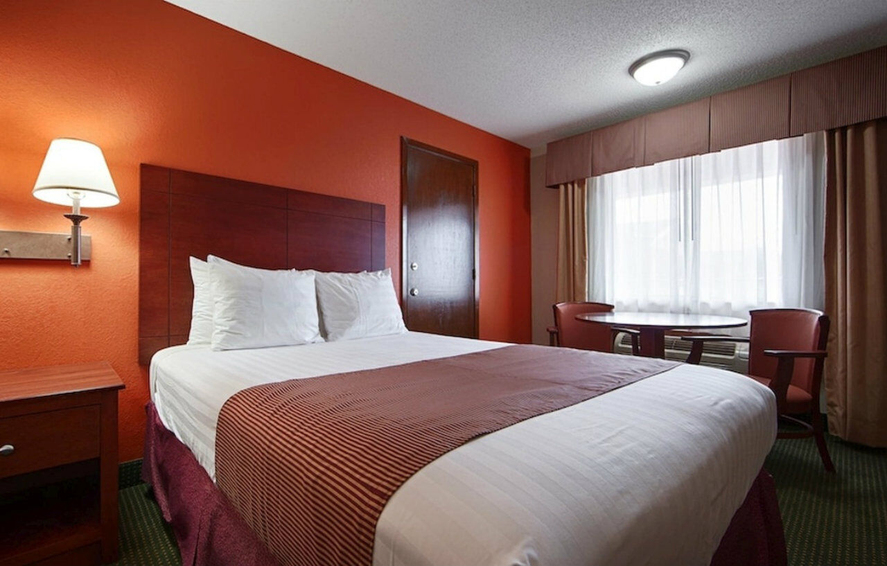 Best Western Montis Inn Saint Robert Exterior photo